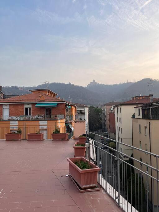 Attico Vista San Luca Bolonha Exterior foto