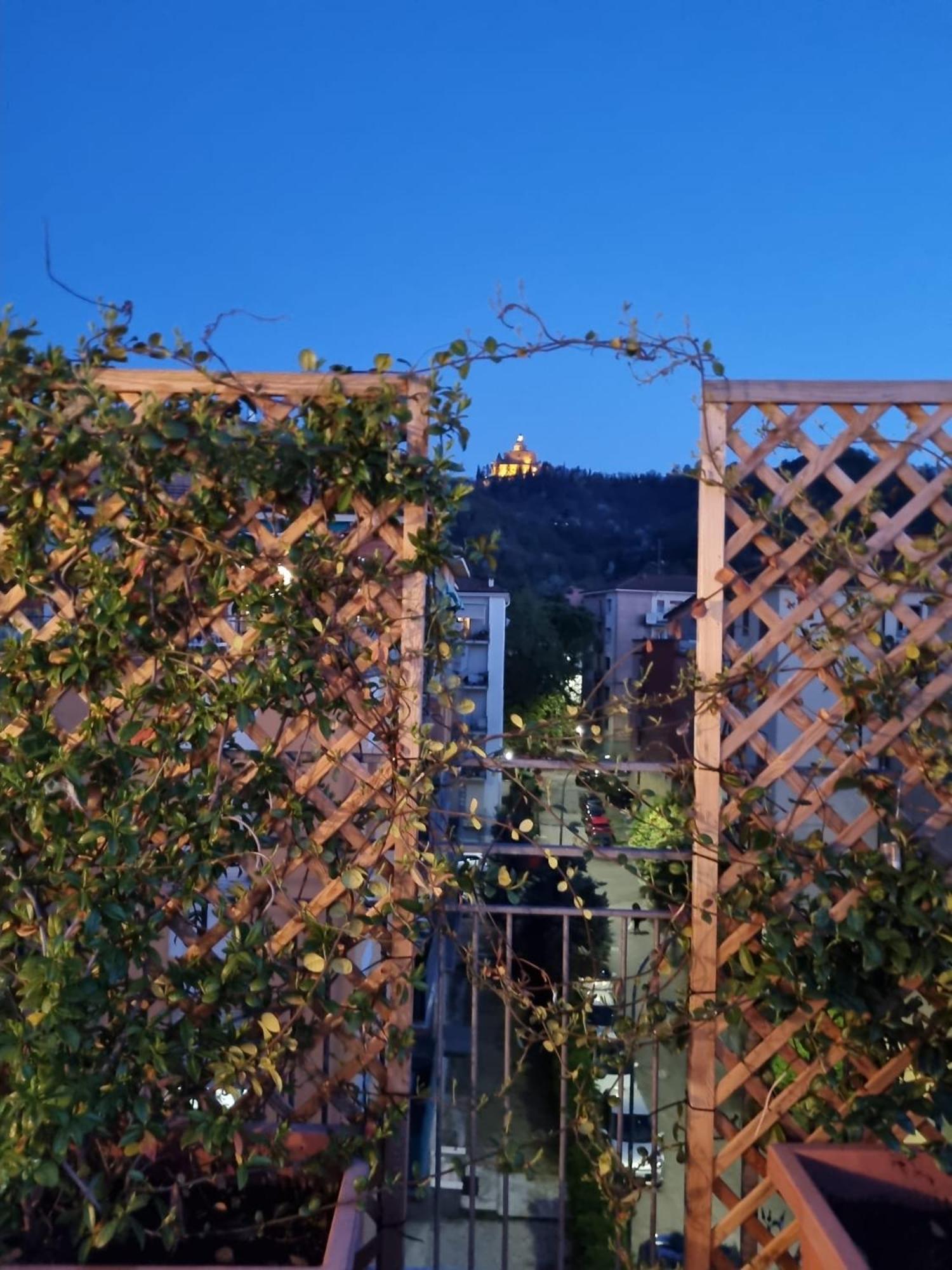 Attico Vista San Luca Bolonha Exterior foto